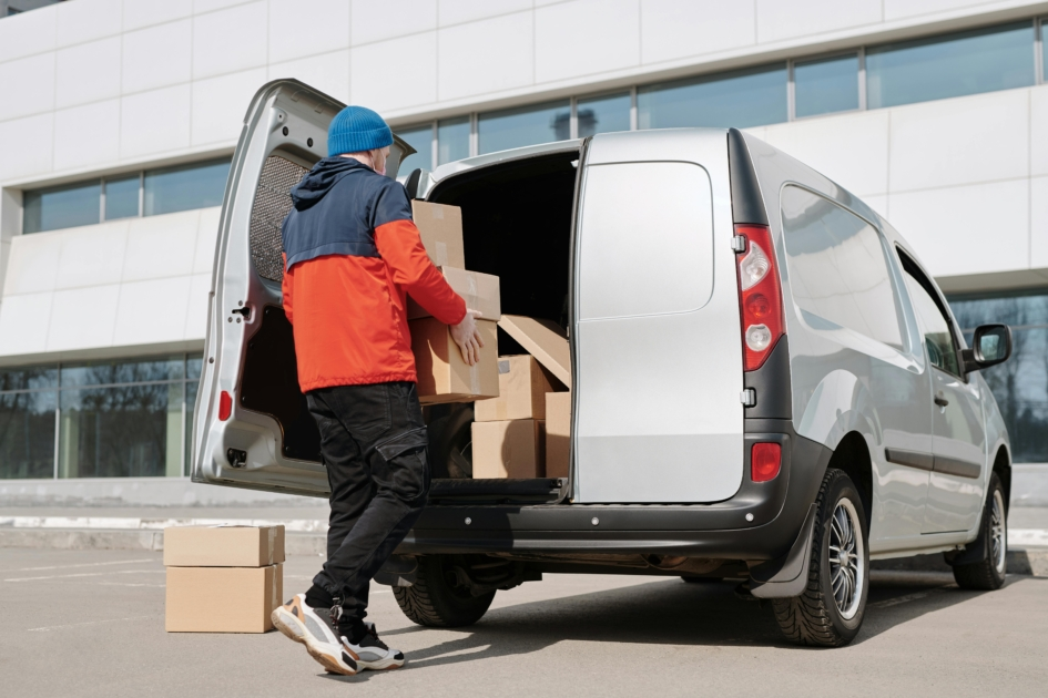 AutoZone Delivery Driver Job – Alexandria, VA (Full-Time)