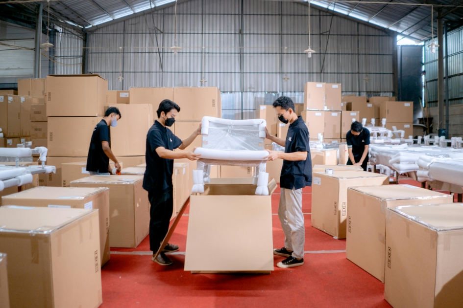 Now Hiring: Expert Furniture Assembler – Join Raymour & Flanigan’s Award-Winning Team!